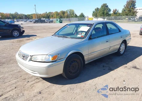 2001 Toyota Camry Le из США, поврежденный, VIN 4T1BG22K61U822323